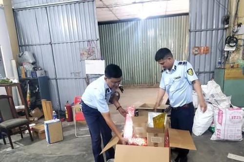 TPHCM: Phạt 210 triệu đồng với 3 DNTN kinh doanh vàng ở phường Phú Thạnh