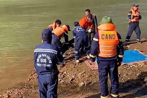 Tìm thấy thi thể Chánh Văn phòng Đảng ủy xã ở Thanh Hóa trên sông Mã