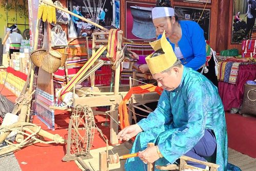 Người truyền lại linh hồn văn hóa Mường cho mai sau
