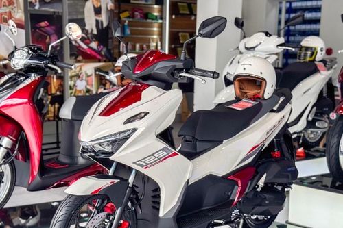 Giá xe ga Honda Air Blade cuối tháng 11/2025, giảm tới 4,5 triệu đồng