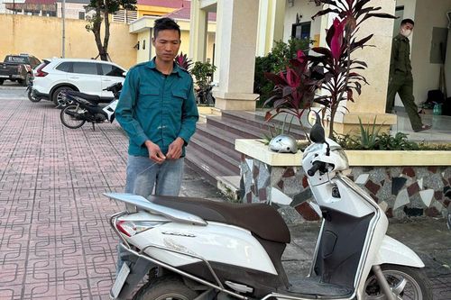 Công an xã Lạng Giang làm rõ đối tượng cậy cốp xe trộm cắp tài sản