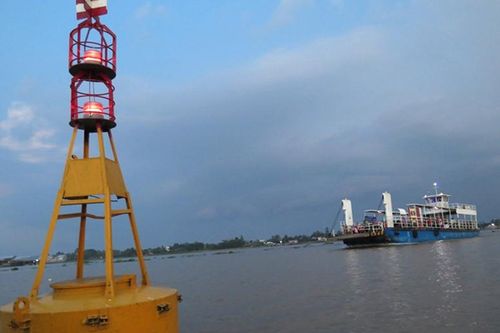 Ứng dụng công nghệ hiện đại, 'lá chắn' an toàn cho 4.000km đường thủy miền Bắc, miền Trung