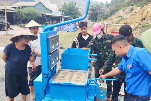 Xóa nhà tạm, dột nát - chuyện bây giờ mới kể