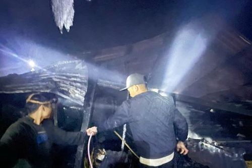 Nhóm lửa sưởi ấm gây cháy nhà, cụ ông tử vong thương tâm