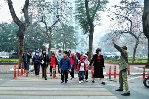 Hình thành 'vùng an toàn' cho học sinh tới trường