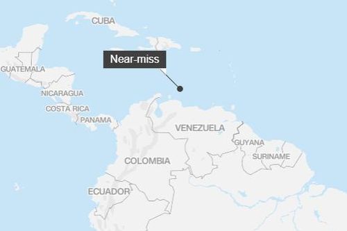 Thêm một vụ suýt va chạm gần Venezuela liên quan máy bay tiếp liệu Mỹ