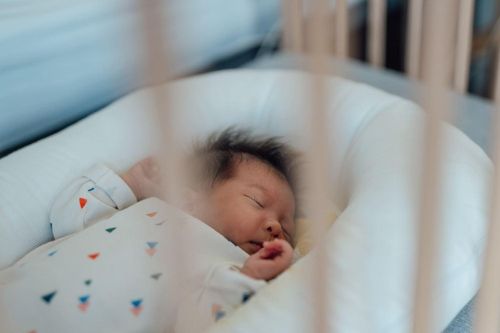 Trung Quốc tăng thuế bao cao su: 'Kế sách' mới nhằm cứu vãn tỷ lệ sinh đang sụt giảm