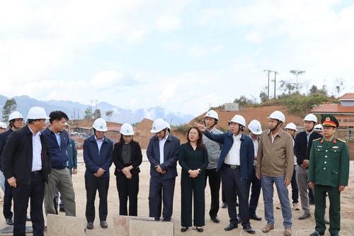 Chủ tịch UBND tỉnh Lê Văn Lương kiểm tra tiến độ thực hiện các dự án trọng điểm