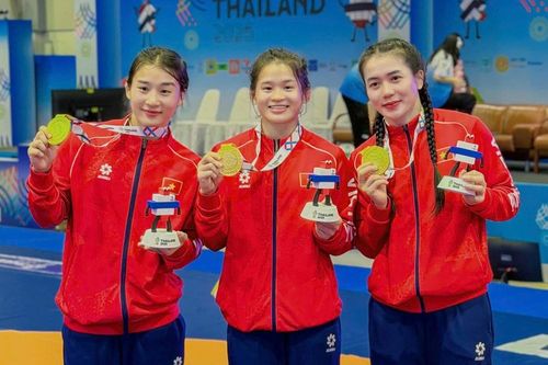 Chuyện đời thường về 3 cô gái 'vàng' của Vật tự do Việt Nam