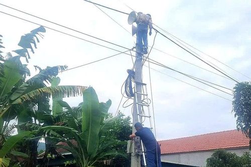Tân Thành tăng cường cơ sở vật chất cho 'mạch máu' thông tin
