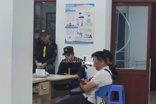 Cục Cảnh sát kinh tế khám xét tại Công ty Cổ phần Dược phẩm Khánh Hòa