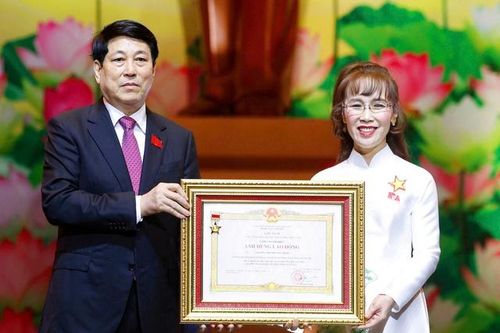 17 tập thể, cá nhân nhận danh hiệu Anh hùng Lao động, Anh hùng lực lượng vũ trang