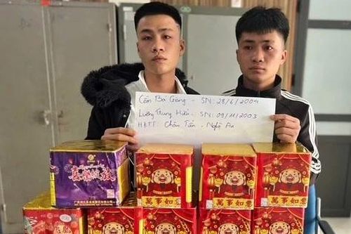 Liên tiếp chặn bắt 3 'lái pháo', thu hơn 40 kg tang vật