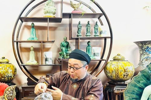 Giữ gìn văn hóa Việt từ câu chuyện về gốm
