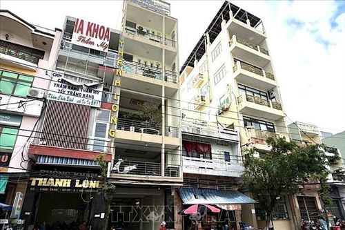 Xử lý bác sĩ có dấu hiệu giới thiệu bệnh nhân ra cơ sở khám, chữa bệnh tư nhân
