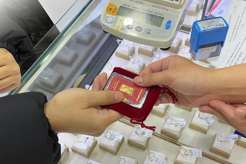 Bảo Tín Mạnh Hải: Mỗi khách được mua 1 sản phẩm vàng 0,1 chỉ từ 4/1