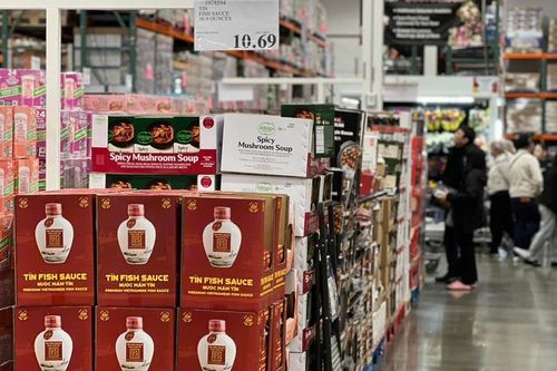 Nước mắm truyền thống Việt Nam lên kệ siêu thị Costco ở Mỹ