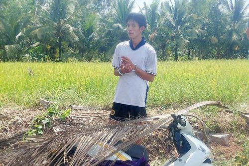 Tạm giữ đối tượng trộm cắp, giấu xe tại bờ ruộng