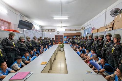 Khi 'hiệp sĩ' lạc lối