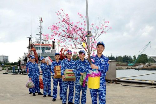 Ra khơi giữ biển khi Xuân về