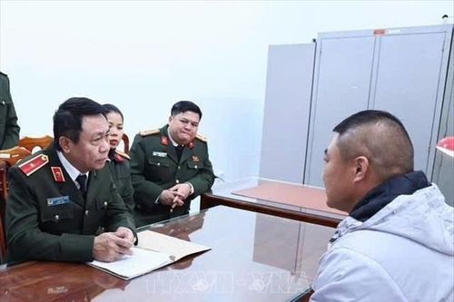 Truy bắt thành công đối tượng bị truy nã quốc tế đang trên đường bỏ trốn ra nước ngoài