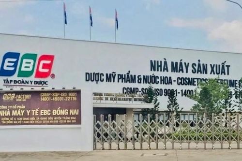 Thu hồi sản phẩm kem chống nắng của chồng ca sĩ Đoàn Di Băng