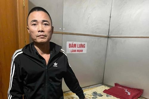 Tạm giữ hình sự chủ quán tẩm quất chứa chấp mại dâm