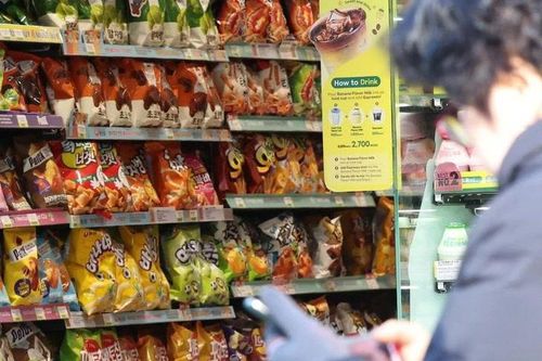 Làm gì để tránh định kiến 'thực phẩm không lành mạnh' tại các cửa hàng tiện lợi?