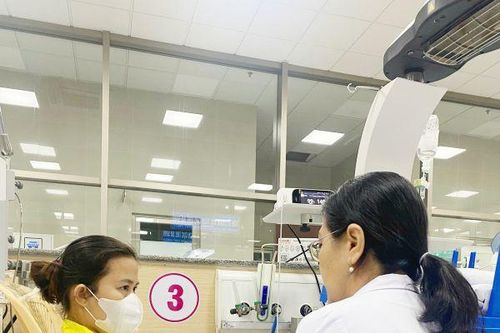 Bệnh viện Đa khoa Tiền Giang điều trị thành công bé sinh cực non với cân nặng 1 kg
