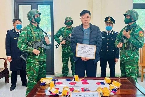 Bóc gỡ đường dây buôn bán, vận chuyển ma túy xuyên quốc gia
