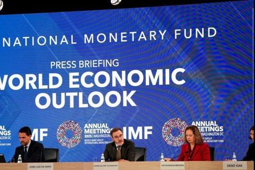 IMF nâng dự báo tăng trưởng kinh tế toàn cầu