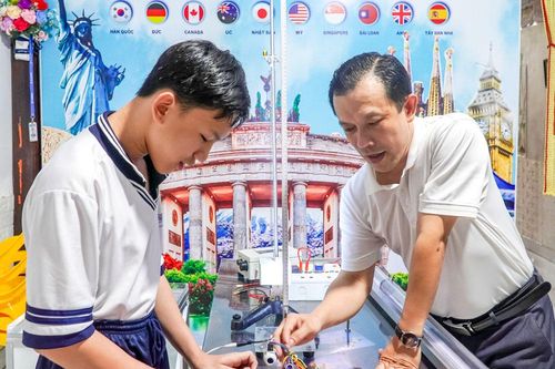 Ðộng lực then chốt của sự phát triển