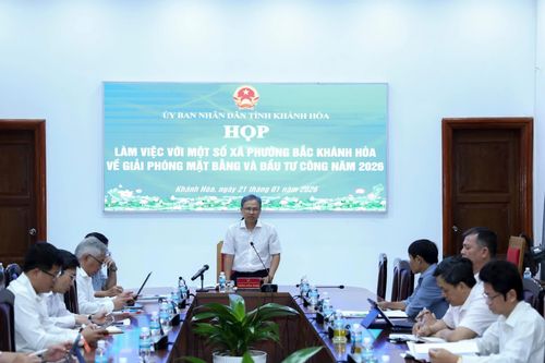 Phó Chủ tịch UBND tỉnh Trần Hòa Nam làm việc với 8 xã, phường về công tác giải phóng mặt bằng các dự án