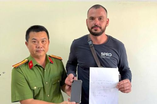 Kịp thời tìm lại tài sản cho du khách đánh rơi