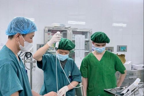 Đặt nội khí quản khó cho bệnh nhân mất xương hàm