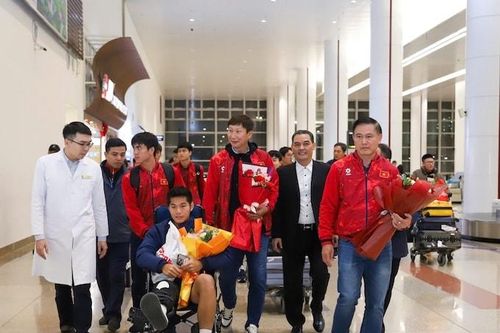 Trung vệ Hiểu Minh phẫu thuật thành công, nghỉ thi đấu 9 tháng