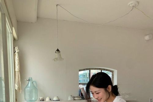 Nữ giám đốc ngân hàng 35 tuổi, tiết kiệm hơn 1,2 tỉ đồng nhờ độc thân trong 5 năm