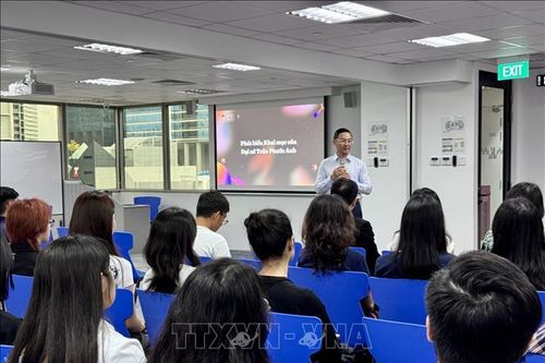Kết nối, hỗ trợ hướng nghiệp cho sinh viên Việt Nam tại Singapore