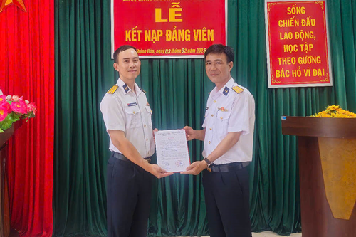 Tự hào được kết nạp Đảng ở Trường Sa