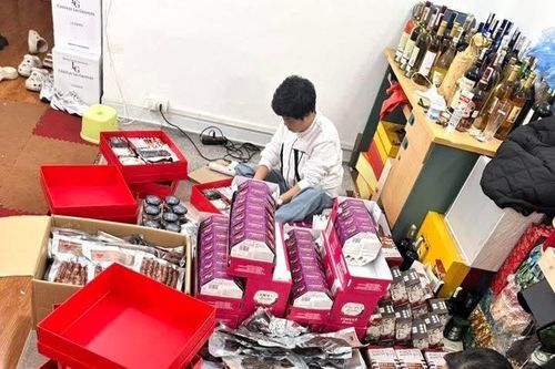 Quà Tết 2026: Tiết kiệm, thực chất, ưu tiên hàng Việt