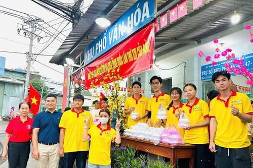 Chặn thực phẩm bẩn vào trường học bằng cách nào?