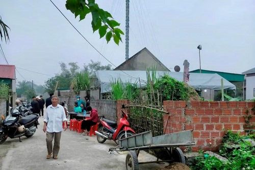 Phát hiện hai mẹ con cùng dì ruột tử vong trong phòng ngủ