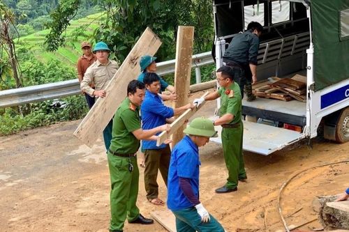 Những ngôi nhà ấm nghĩa tình