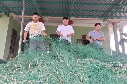 'Nghề vàng' của làng biển