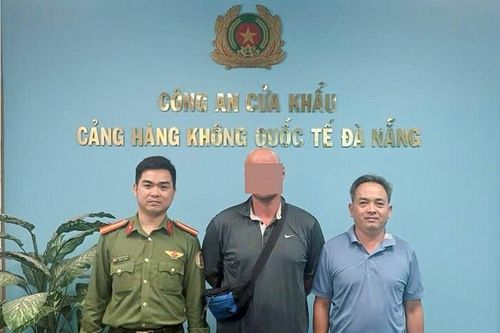 Vi phạm luật giao thông, người nước ngoài bị trục xuất khỏi Việt Nam