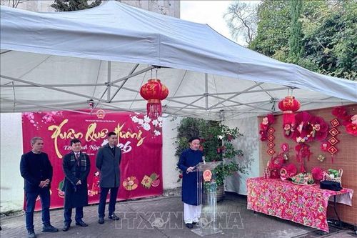 Xuân Quê hương - gắn kết yêu thương tại Tây Ban Nha