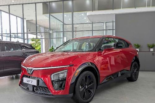 Mua xe trước Tết: Vì sao VinFast VF 7 là C-SUV đáng giá nhất phân khúc