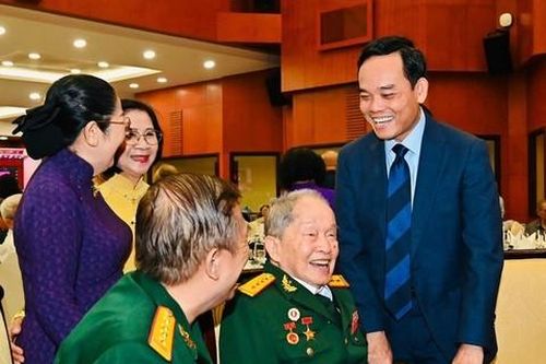TPHCM họp mặt mừng Đảng, mừng Xuân: Trân trọng và biết ơn sâu sắc những đóng góp to lớn của thế hệ đi trước dày công vun đắp