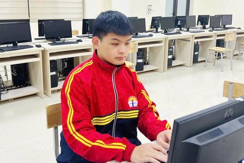 Hành trình từ đam mê đến đỉnh cao quốc gia môn Tin học