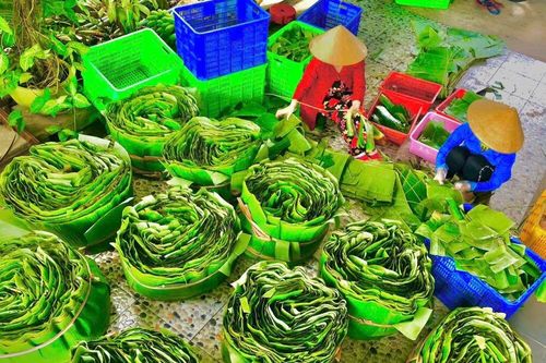 Các cơ sở sản xuất thực phẩm tất bật những ngày cuối năm